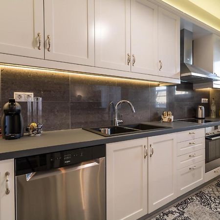 אתונה Comfortable And Spacious 2 Bdr Apt מראה חיצוני תמונה