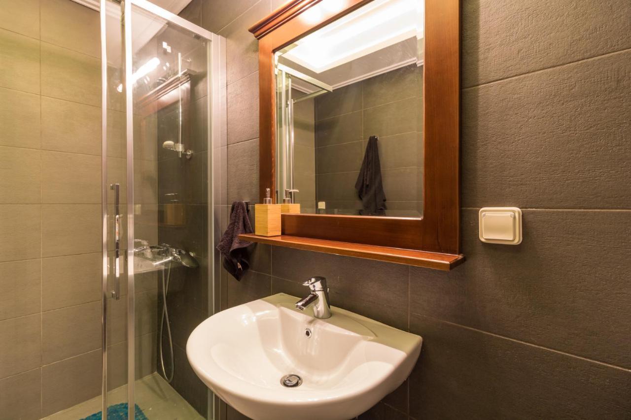 אתונה Comfortable And Spacious 2 Bdr Apt מראה חיצוני תמונה