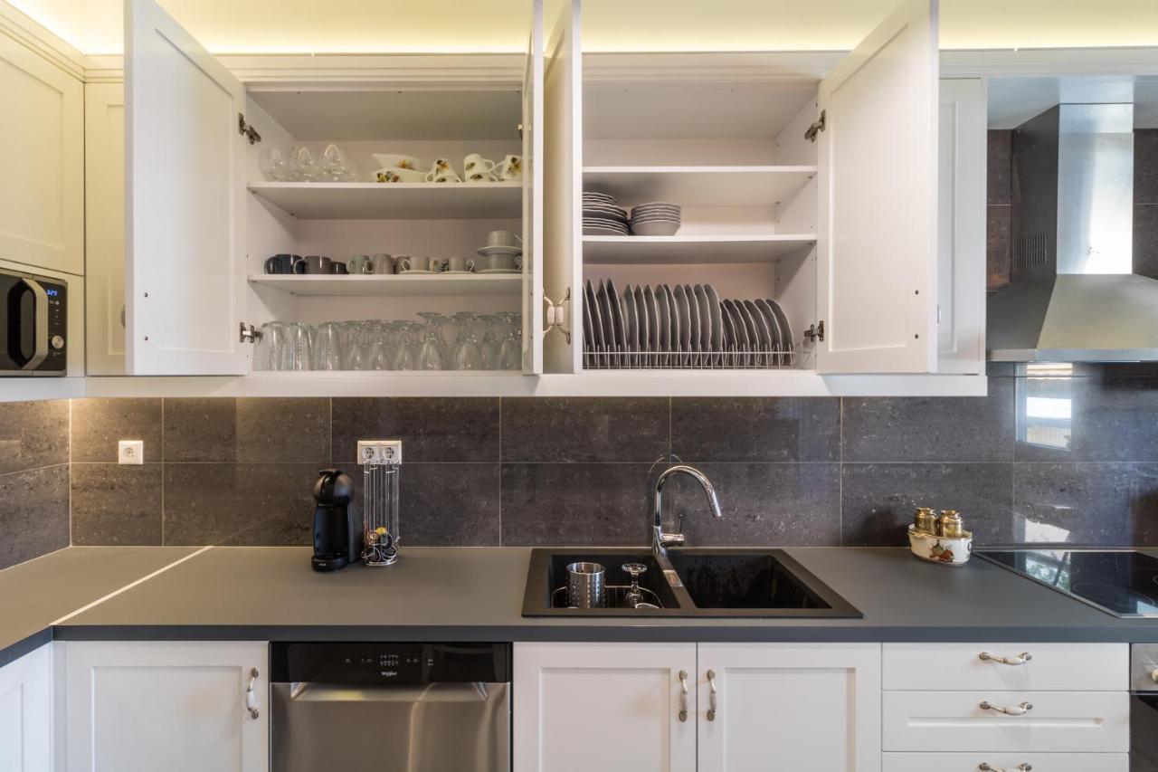 אתונה Comfortable And Spacious 2 Bdr Apt מראה חיצוני תמונה